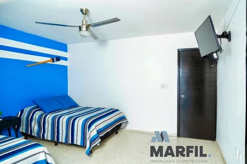 Casa Residencial Céntrica Con Alberca En Venta En Lomas Vista Hermosa Colima