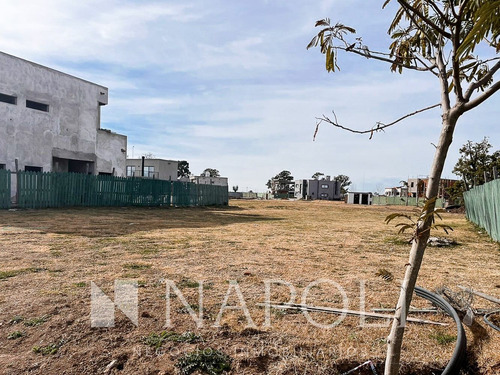 Imagen 3 de 7 de Venta De Lote Excelente Ubicacion, En Lagos De Canning