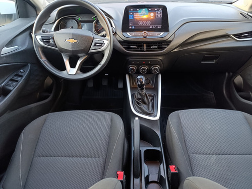 Chevrolet Onix plus 1.0 Lt 2 4P