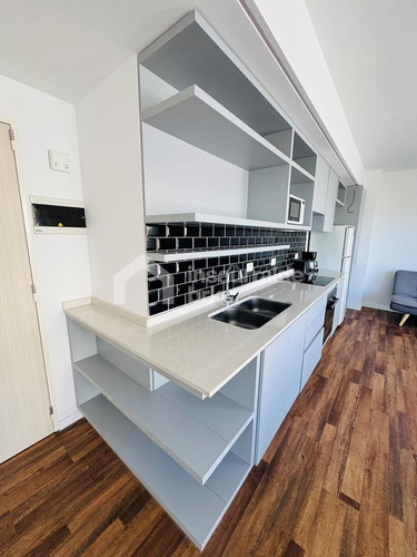 Venta 2 Amb Semicerrado Con Terraza Y Parrilla Propia En Palermo Hollywood