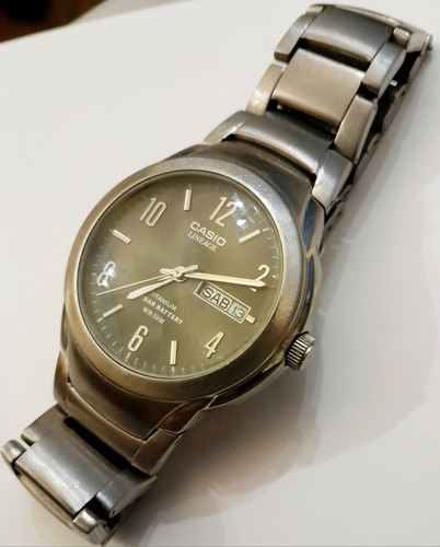 Casio Hombre Titanium Lineage 50 M Funcionando (Usado)