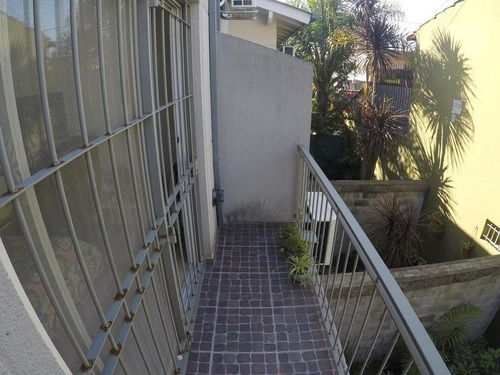 Imagen 15 de 25 de Triplex En Complejo Cerrado - Bella Vista