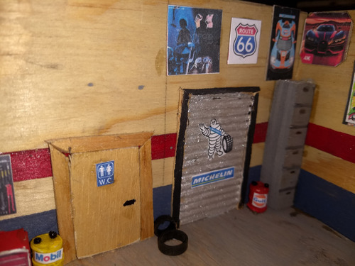 Diorama P/autos Hot Whells Esc: 1/64, Garage Con Accesorios (Usado)