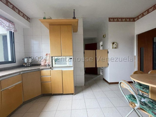 En Venta Apartamento En Nueva Segovia 25-8804 Yc