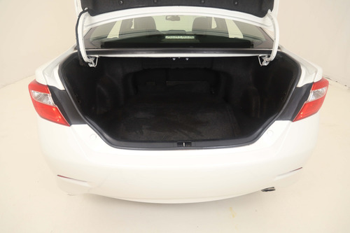 Toyota Camry 2.5 L4 At