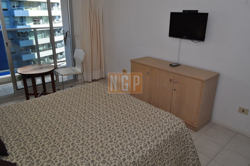 Imagen 22 de 25 de Apartamento En Brava, 1 Dormitorios
