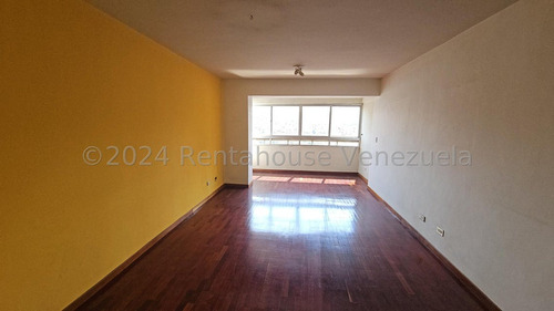 Apartamento En Venta En La Urbina