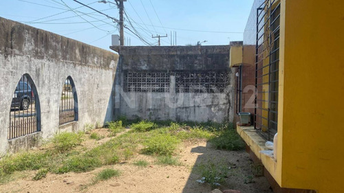 Casa En Venta, Petrolera, Coatzacoalcos, Veracruz.