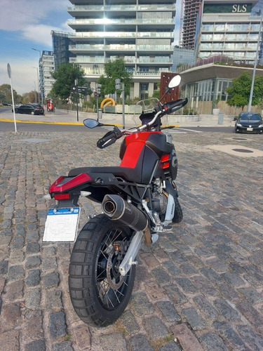 Imagen 4 de 10 de Aprilia Tuareg 660