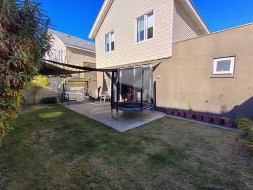 Se Arrienda Casa De 130m2 En Condominio Hacienda Limay Buin