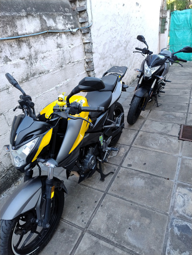 Bajaj Rouser Ns200 Amarilla Muy Bien Estado