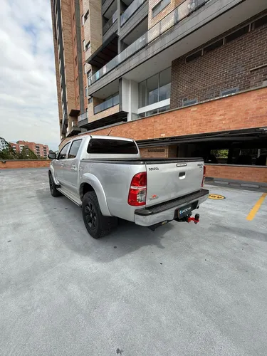 Toyota Hilux Srv