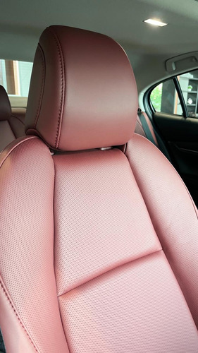 Mazda3 Signature