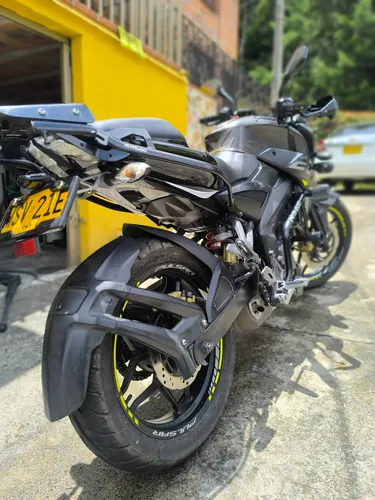Pulsar Ns 200