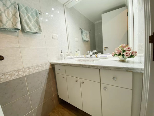 Apartamento De 3 Dormitorios En Venta En Torre Nueva York, Punta Del Este.