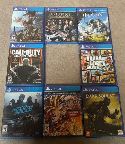 Playstation 4 Estandar 500 Gb Incluye Joystick Y 8 Juegos Negro (Usado)