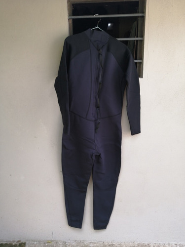 Imagen 3 de 4 de Traje De Neopreno 2mm Nuevo