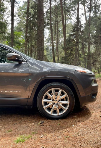 Imagen 8 de 14 de Jeep Cherokee 2015