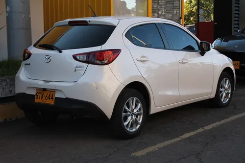 Mazda 2 1.5 Touring Mt