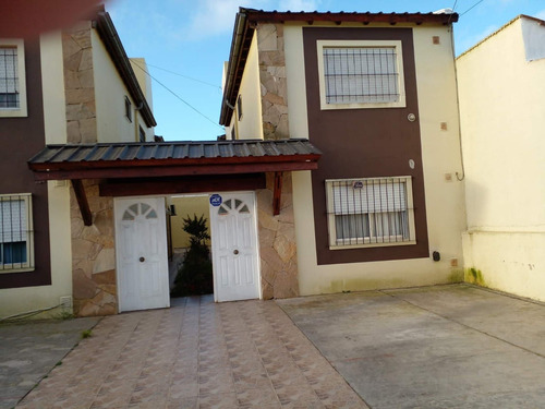 Departamento En Venta De 1 Dormitorio En Santa Teresita