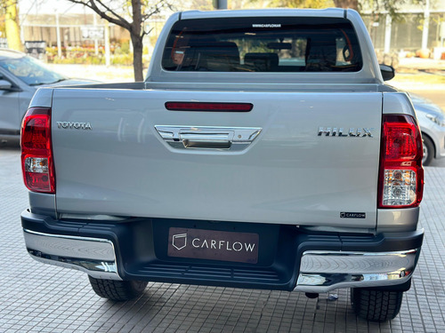 Toyota Hilux Sr 2.4 Cd 4x2 At