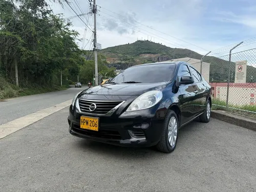 Nissan Versa 1.6 Advance