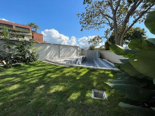 Imagen 15 de 17 de Venta Apartamento Pb Duplex 3h+s/3b+s/5p Altamira