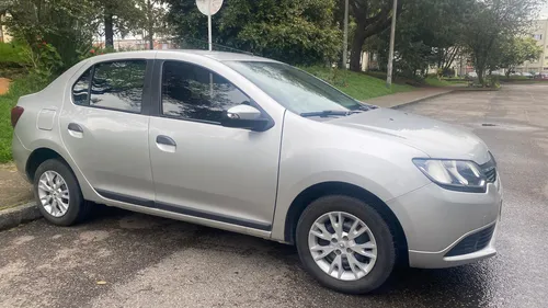 Renault Logan 1.6 Expression / Life +