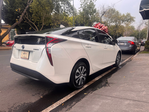 Toyota Prius 1.8 Premium Cvt