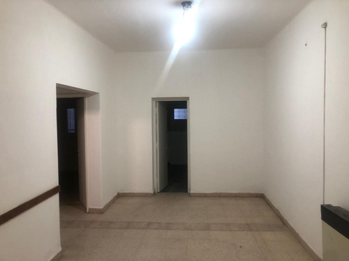 Planta Baja - 2 Dorm - Sin Expensas