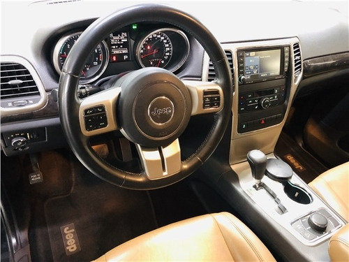 Jeep Grand Cherokee 3.6 Laredo 4x4 V6 24v Gasolina 4p Automá