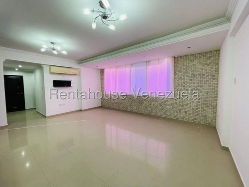 Se Vende Amplio Y Moderno Apartamento Urb San Jacinto Maracay 25-19562 Hc