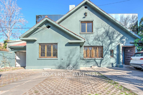 Casa Con Gran Terreno En Las Condes Muy Próxima A ...