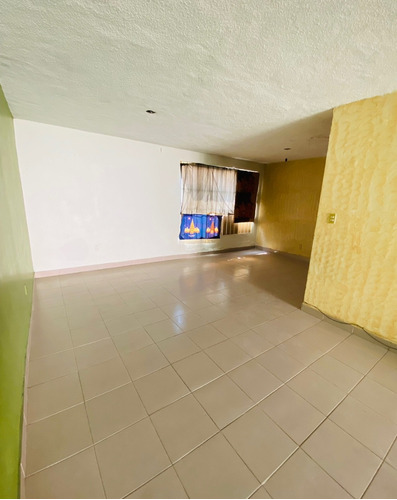 Imagen 6 de 11 de Rento Casa Exclusiva Mente Para Oficinas En Irapuato