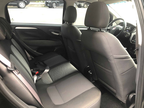 Fiat Punto 1.6 Essence 16v Flex 4p Manual