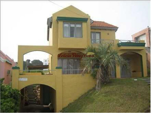 Imagen 1 de 10 de Casa En Montoya, 4 Dormitorios *