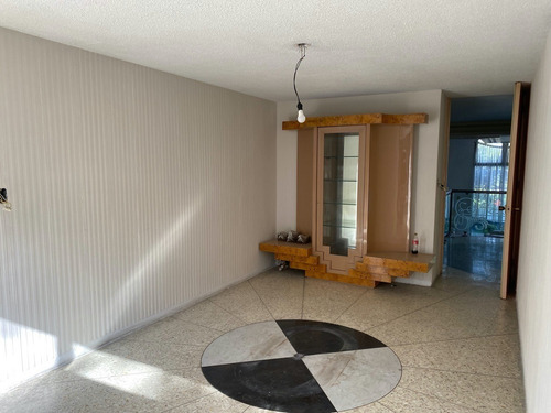 Imagen 4 de 16 de Casa En Tecamachalco Con Seguridad