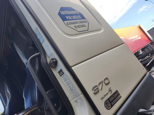 Imagem 2 de 11 de Volvo Fm 370 6x2