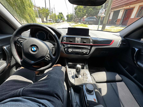 Imagen 6 de 11 de Bmw Serie 1 2018 1.5 118i Sport Line 136cv