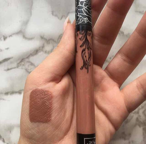 Labial Matte Kat Von D Bow And Arrow Original Kvd