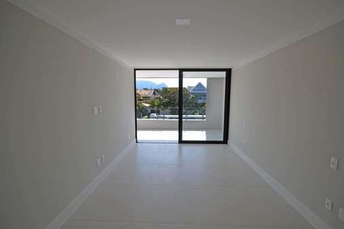 Imagem 13 de 19 de Casa - Barra Da Tijuca - Condominio Interlagos De Itauna - Ee40