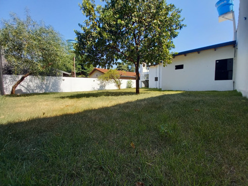 Vendo Casa A Estrenar En El Barrio San Pedro De Encarnación: 3 Habitaciones Y 2 Baños