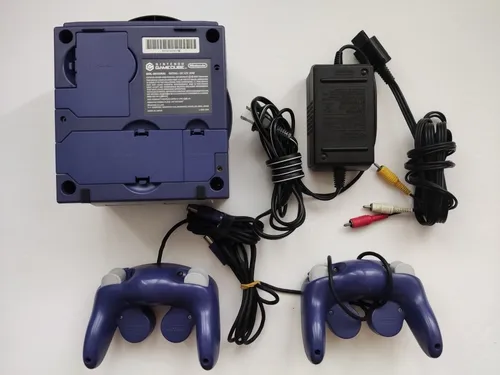 Nintendo Gamecube Violeta + 2 Controles + 5 Juegos + Chip (Usado)