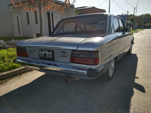 Ford Falcon 3.0 Ghia
