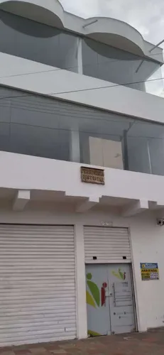 Edificio Comercial Muy Bien Distribuido Con Una Excelente Ubicación Cod. 54722