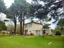 Comprar Casa De Categoria En Alquiler Costa Del Este Temporada Verano 2025 (no:costa Esmeralda,pinamar,gessel)