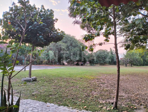 Se Renta Quinta Con Terraza En Km 1 Camino La Capacha, Colima