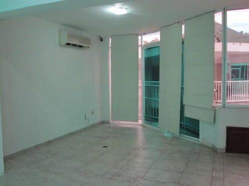 Imagen 9 de 13 de Townhouse En Venta El Castaño Maracay Nv