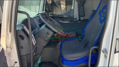 Imagem 6 de 13 de Caminhão Volvo Vm 330 4x2 Ano 2020
