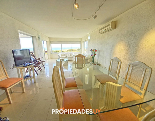 Venta- Apartamento - Punta Del Este, Playa Brava.